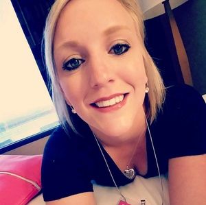 Meet your Posher, Carrie